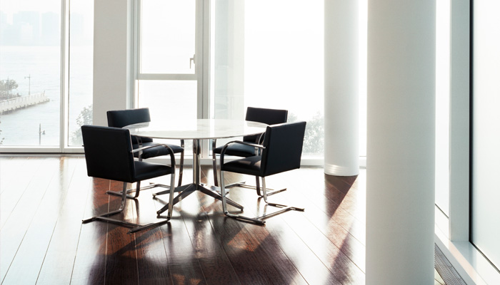 Florence Knoll Table Desk, Brno Flat Bar Chairs