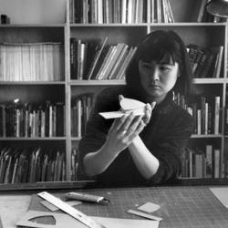 Knoll Designer Maya Lin